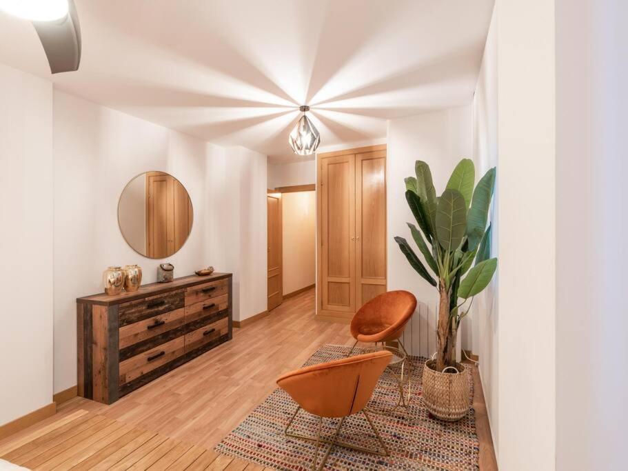 Duplex Cueva De Lobos By Clabao Apartment Logrono Bagian luar foto