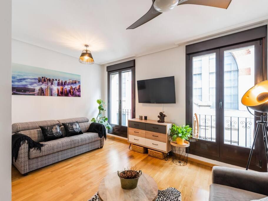 Duplex Cueva De Lobos By Clabao Apartment Logrono Bagian luar foto